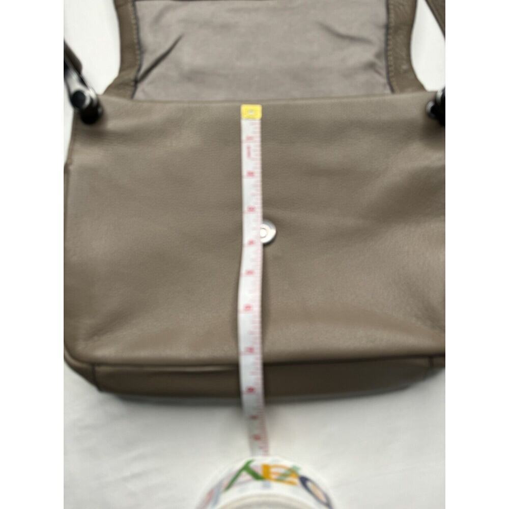Vince Camuto Leather Crossbody Adjustable Strap Taupe Magnetic Close Preowned​ - Picture 6 of 15